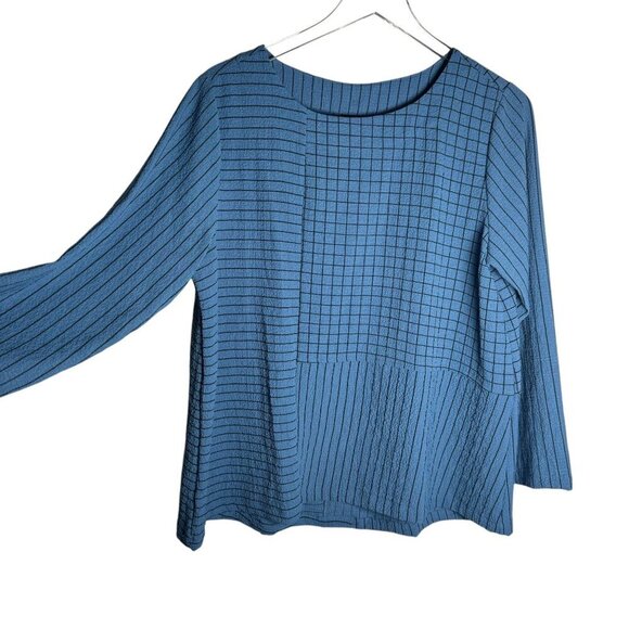 Shana Blue top buttons down the back boxy lagenlook Size Medium - Picture 10 of 10